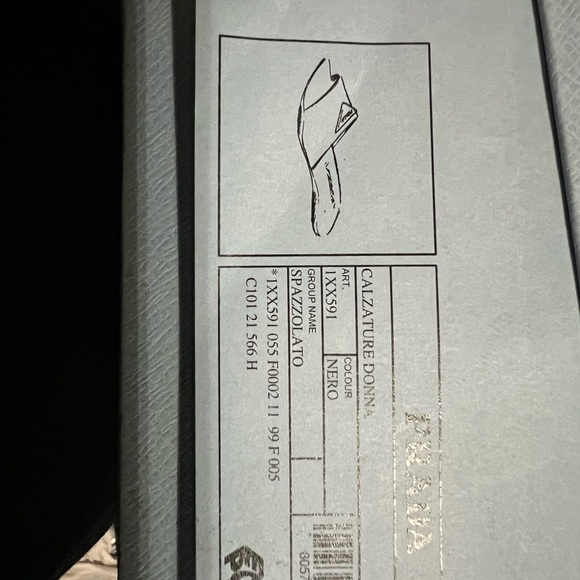 Prada leather slides/sandals - Picture 4 of 6